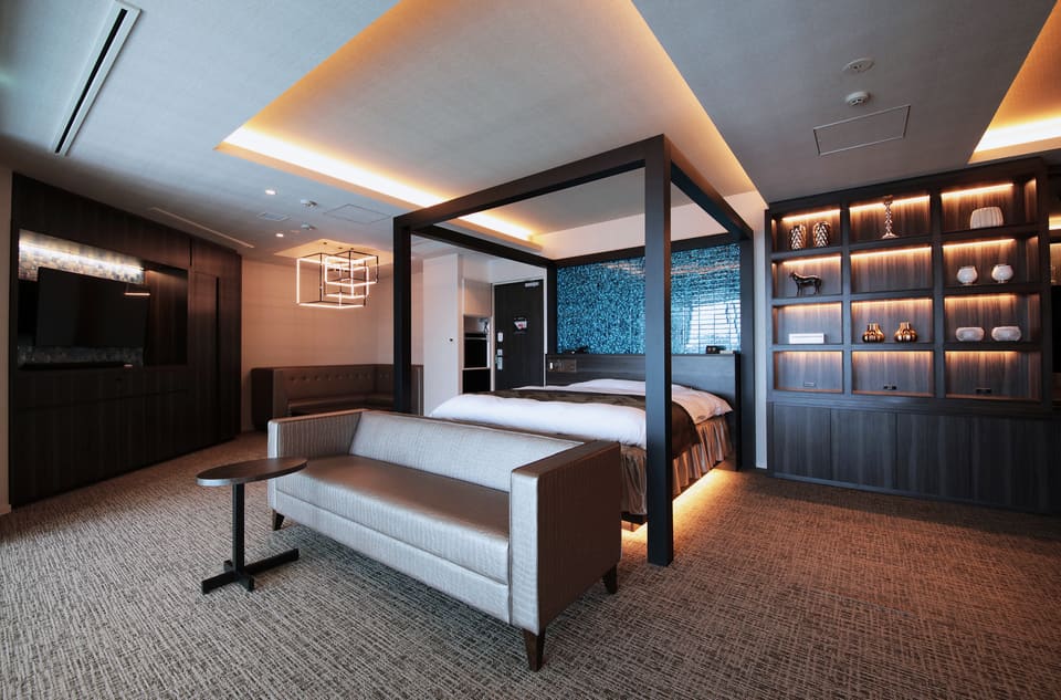 Room 810 2 Bedrooms